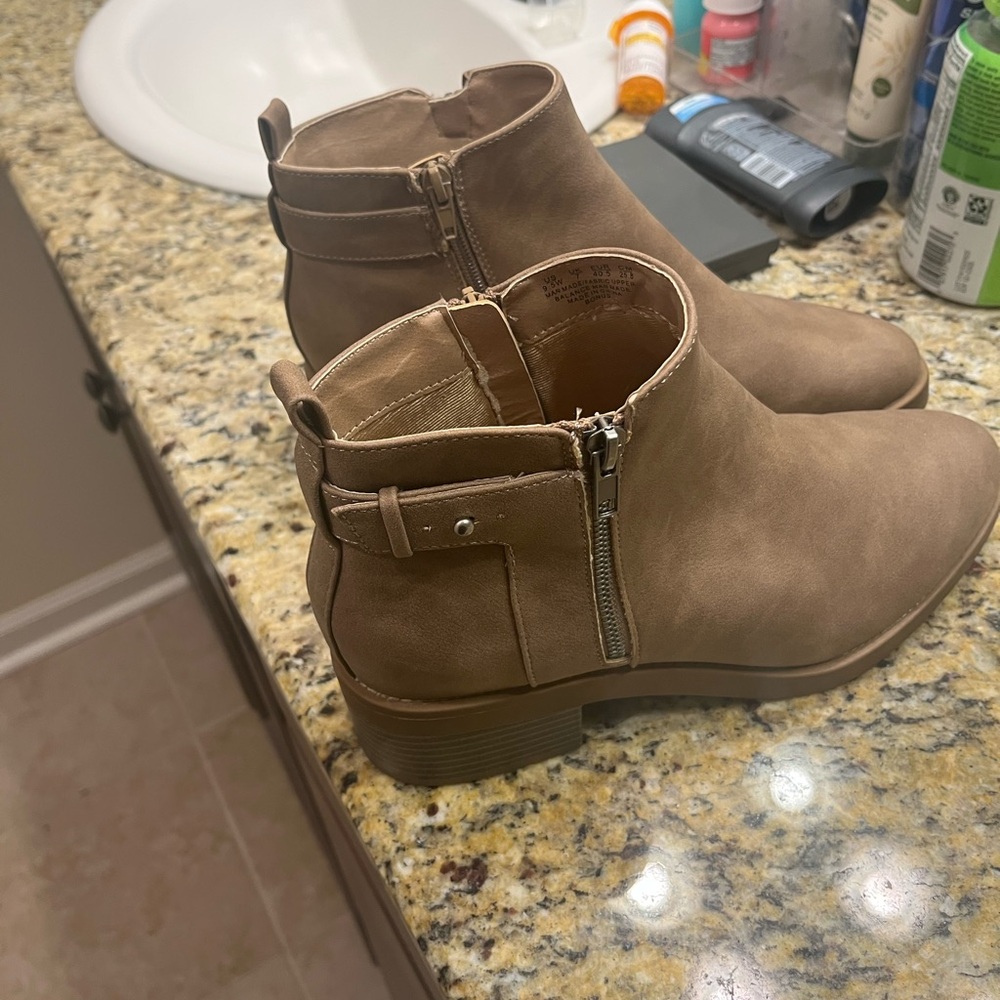 Women’s Booties